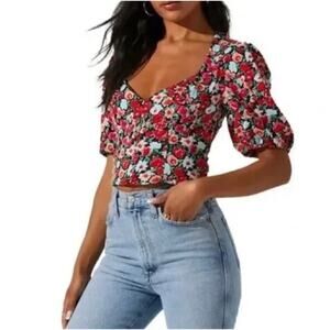 ASTR Size L V Neck Bubble Sleeve Crop Blouse Floral Red Garden Party Cottagecore